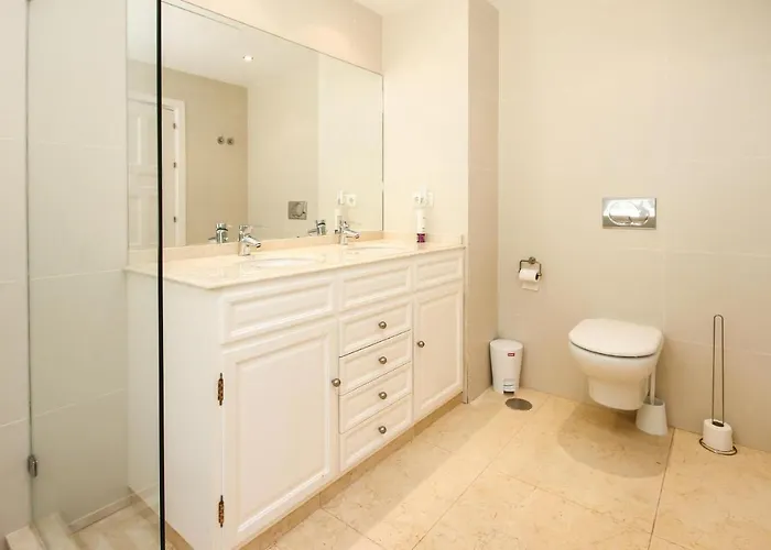 4 Bedroom Lovely In 別荘