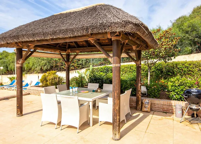 4 Bedroom Lovely In * Marbella
